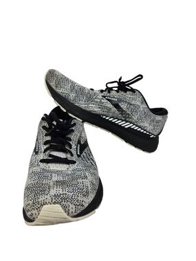 Brooks Men’s Black and White Knit Running Shoes. Size 10.5